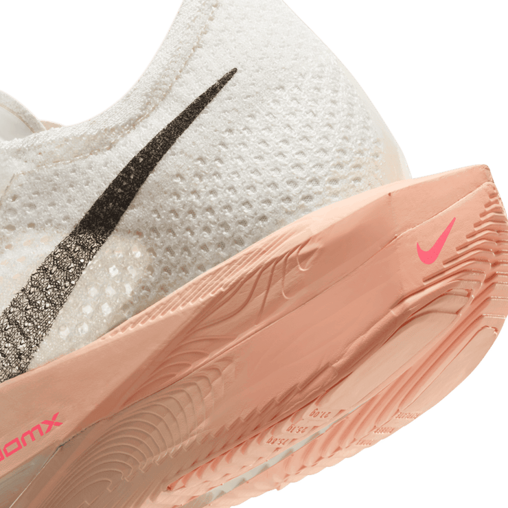 Nike Vaporfly 3 Road Racing Angle 5