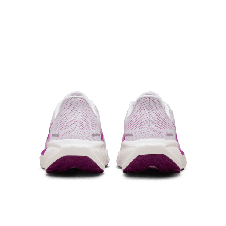 Nike Pegasus 41 Road (Extra Wide) Angle 3