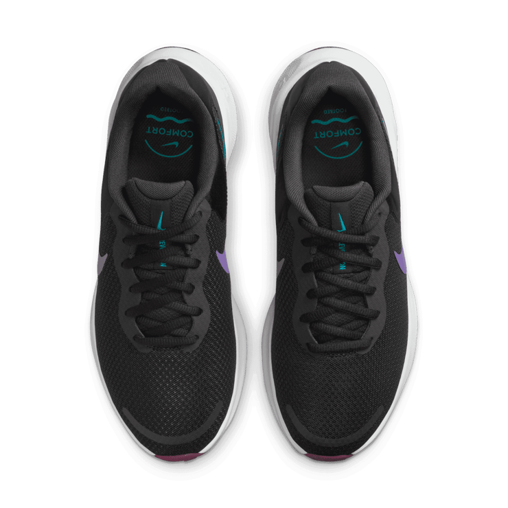 Nike Revolution 7 Road Angle 1
