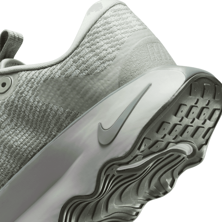 Nike Motiva Walking Angle 5