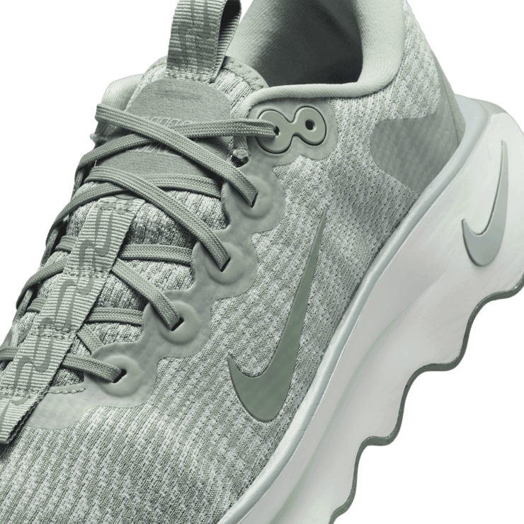 Nike Motiva Walking Angle 4