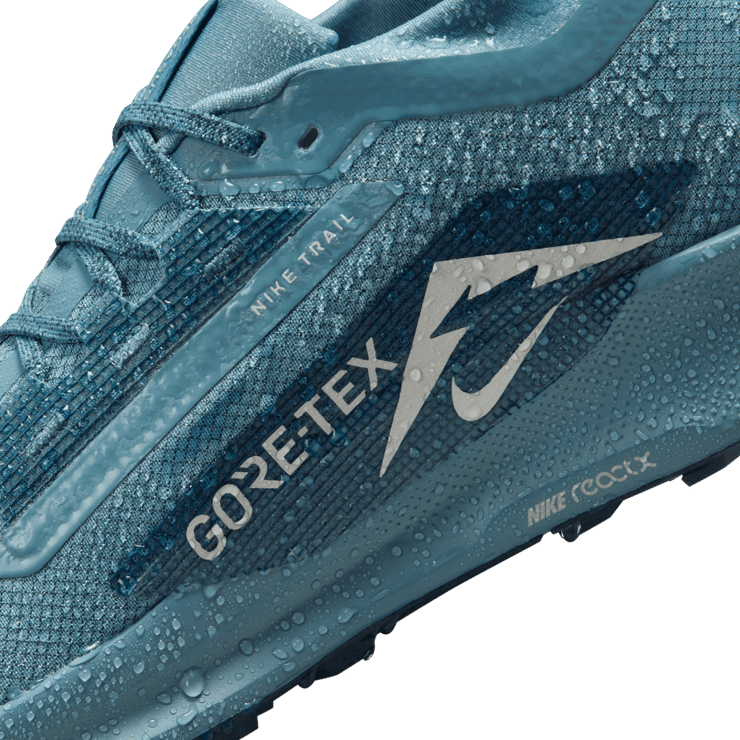 Nike Pegasus Trail 5 GORE-TEX Waterproof Trail Angle 7