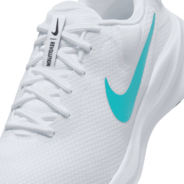 Nike Revolution 7 Road Angle 4