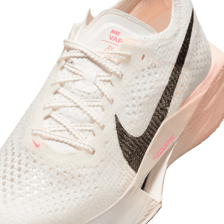 Nike Vaporfly 3 Road Racing Angle 4