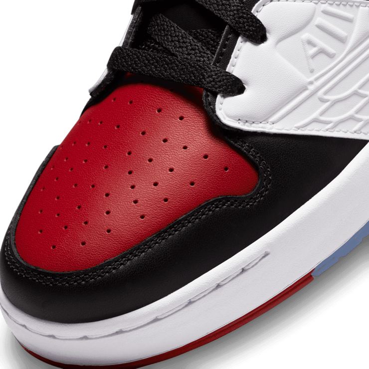 Air Jordan Nu Retro 1 Low Chicago Angle 4