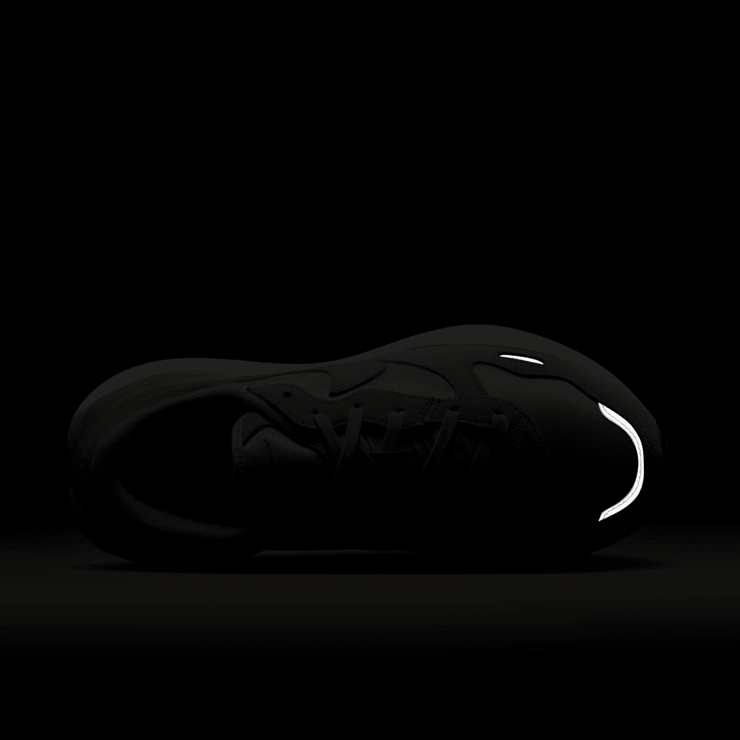 Nike Phoenix Waffle Angle 6
