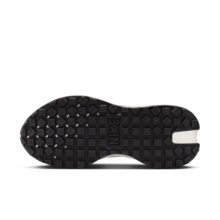 Nike Phoenix Waffle Angle 0