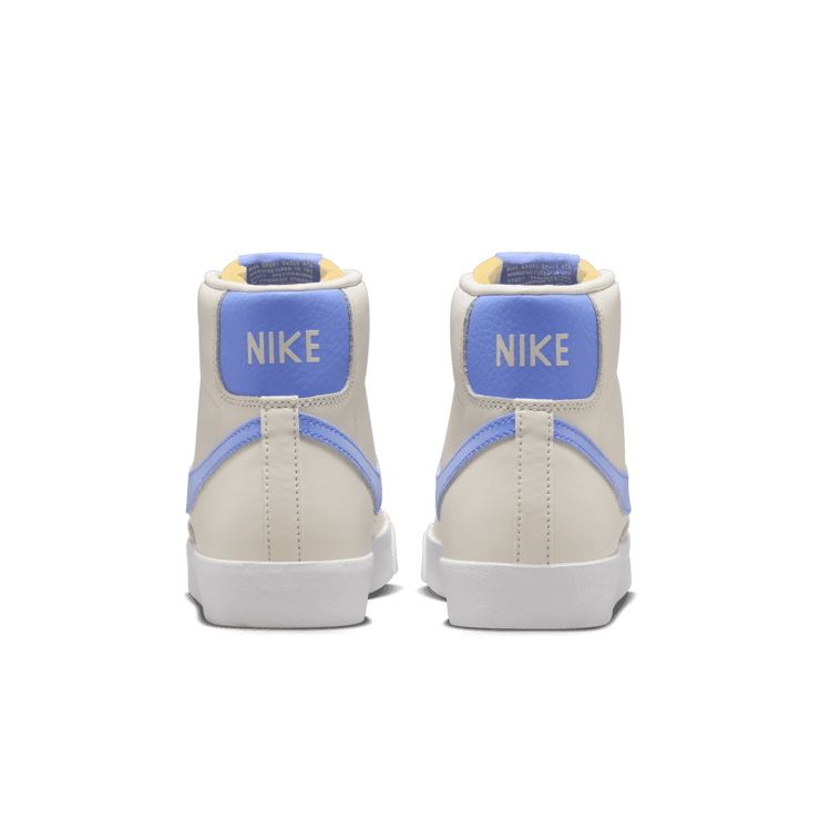 Nike Blazer Mid '77 Angle 3