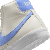 Nike Blazer Mid '77 Angle 5