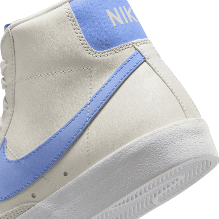 Nike Blazer Mid '77 Angle 5