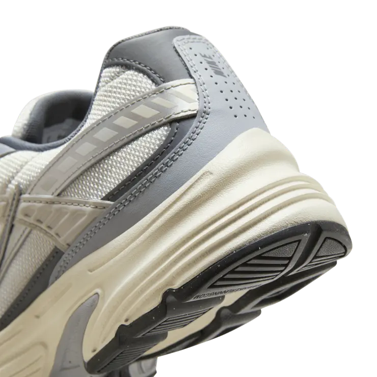 Nike Initiator Angle 5
