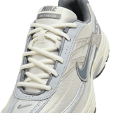 Nike Initiator Angle 4