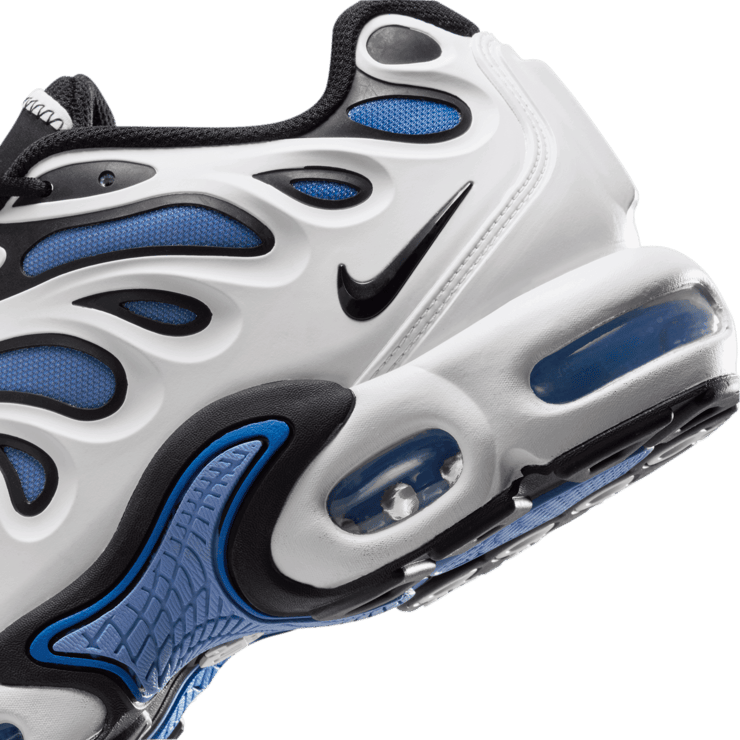 Nike Air Max Plus Drift Angle 5