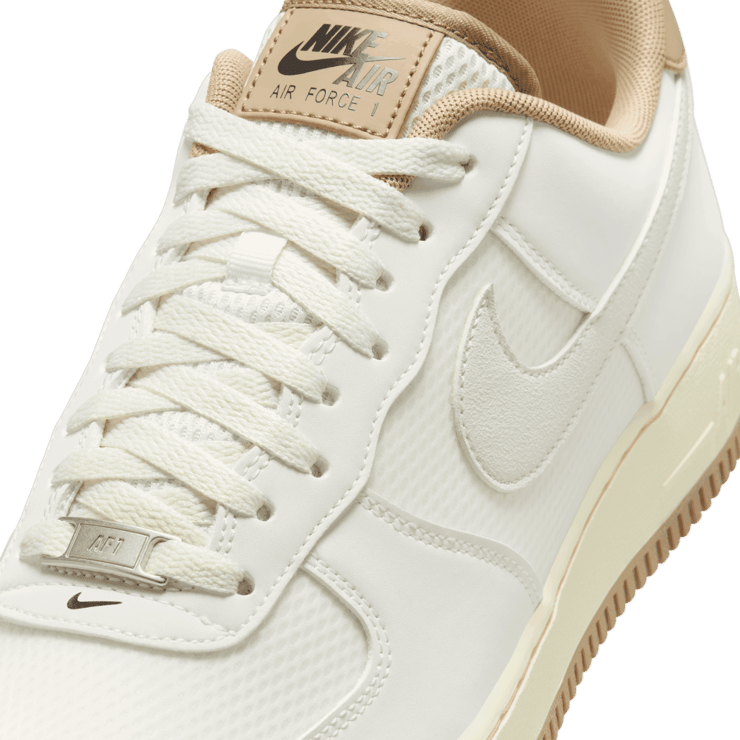 Nike Air Force 1 '07 LV8 Angle 4