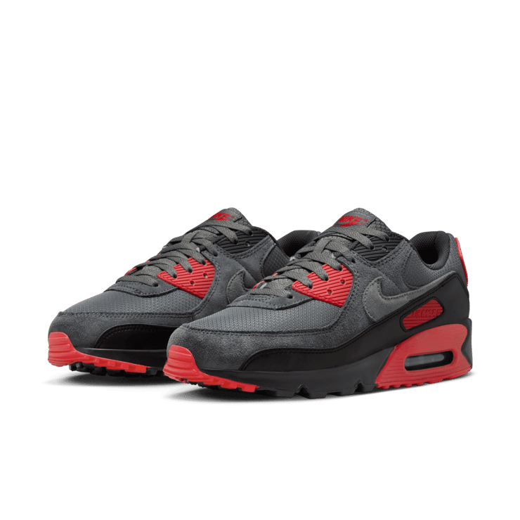 Nike Air Max 90 Angle 2