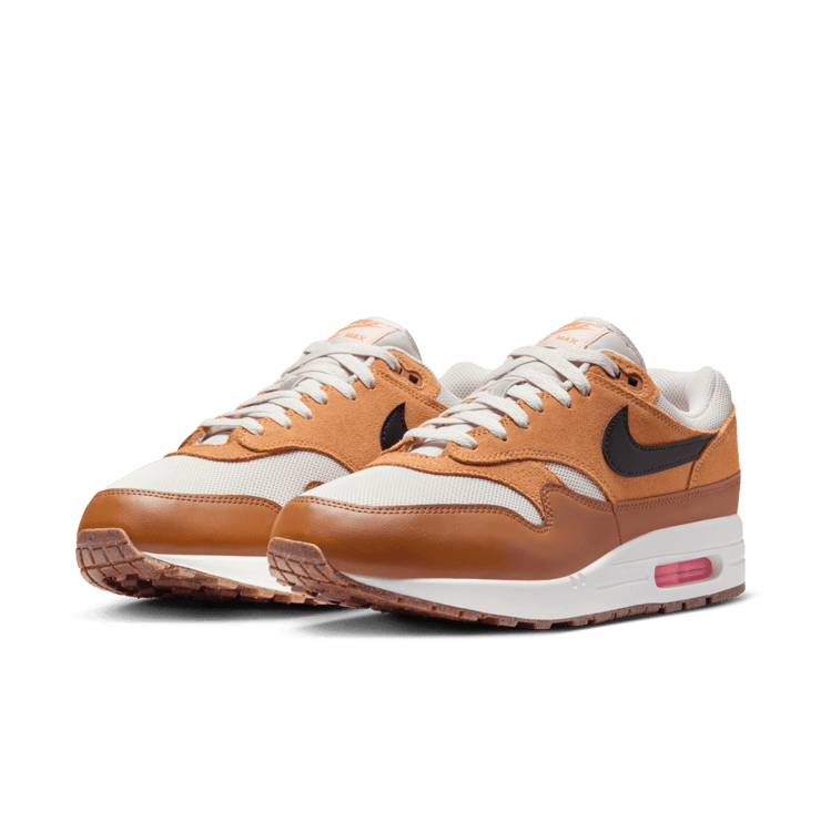 Nike Air Max 1 Essential Angle 2