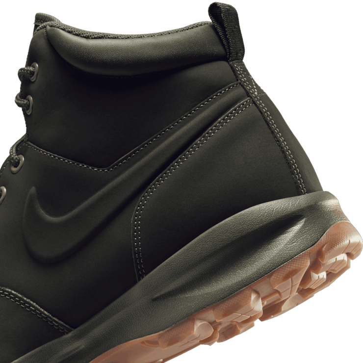 Nike Manoa Leather Boots Angle 5