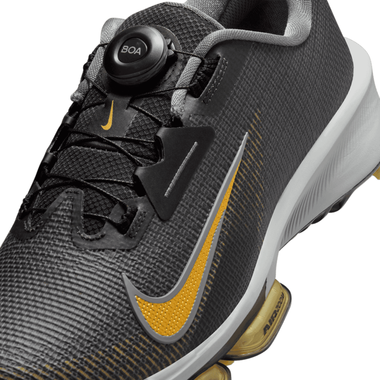 Nike Infinity Tour BOA 2 Golf (Wide) Angle 5