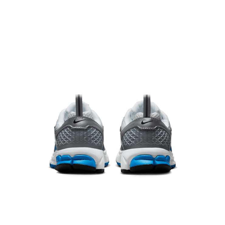 Nike Vomero 5 (GS) Angle 3