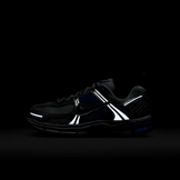 Nike Vomero 5 (GS) Angle 8