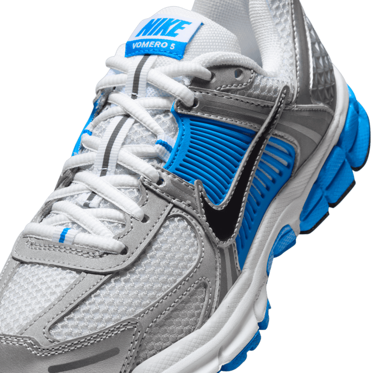 Nike Vomero 5 (GS) Angle 4