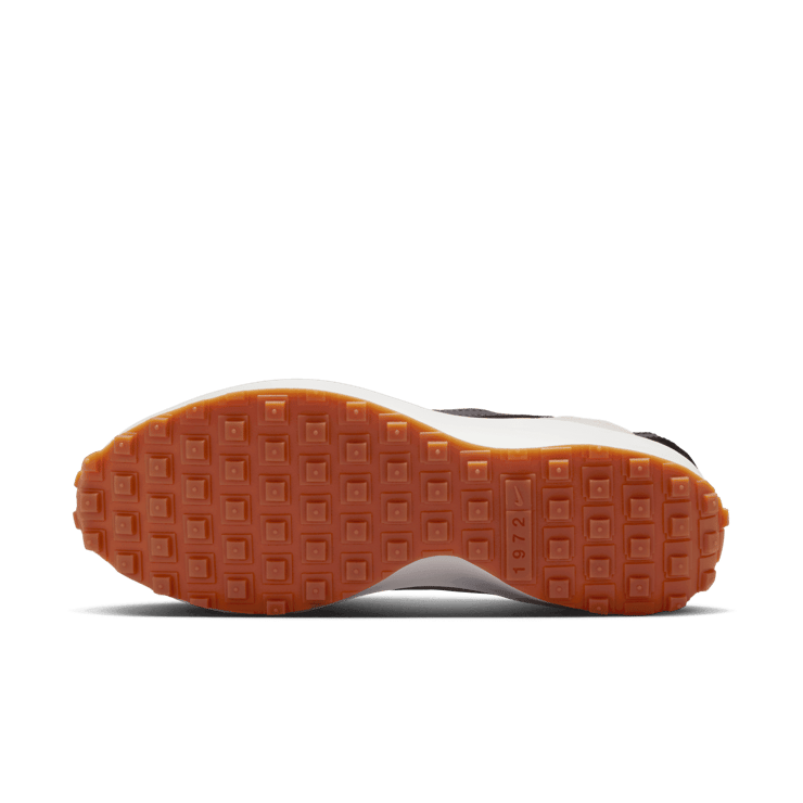 Nike Waffle Debut Angle 0