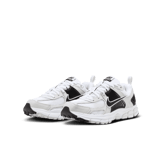 Nike Vomero 5 (GS) Angle 2