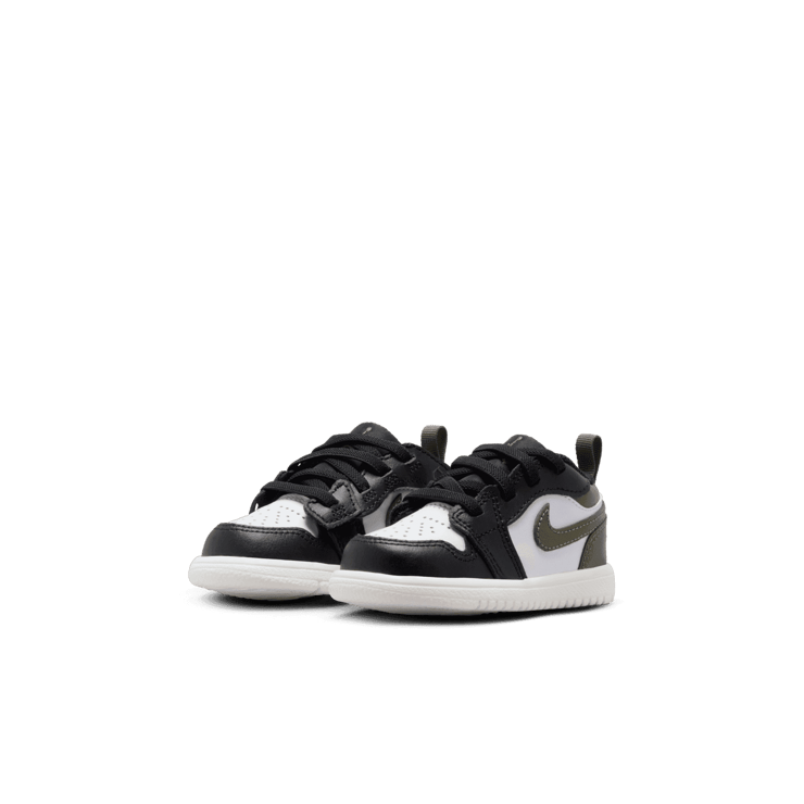 Jordan 1 Low Alt (TD) Angle 2