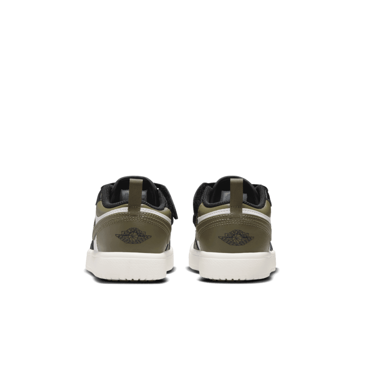 Jordan 1 Low Alt (PS) Angle 1