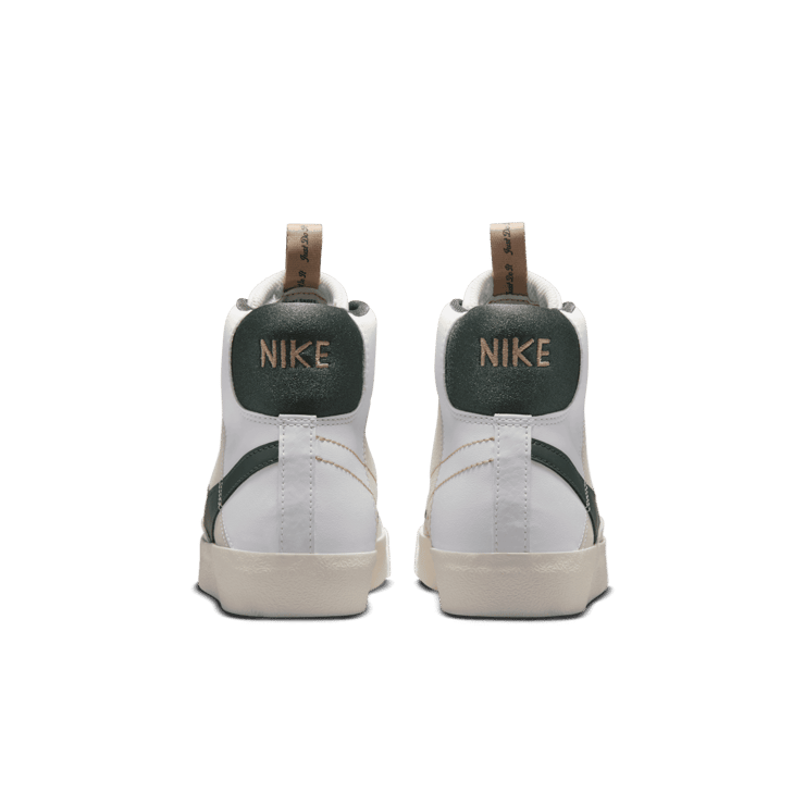 Nike Blazer Mid '77 SE (GS) Angle 2