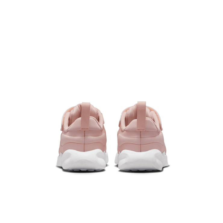 Nike Revolution 7 (TD) Angle 0