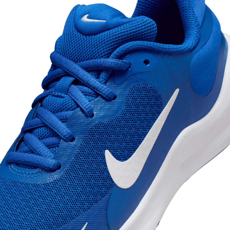 Nike Revolution 7 (GS) Angle 2