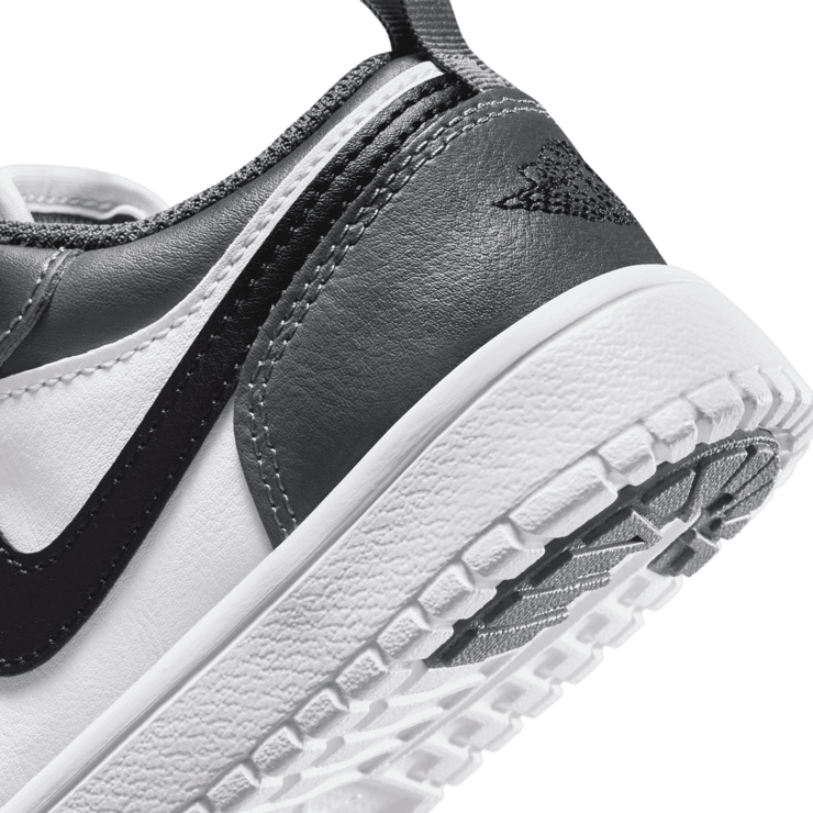 Jordan 1 Low Alt (PS) Angle 4