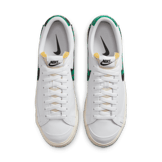 Nike Blazer Low Tartan Angle 1