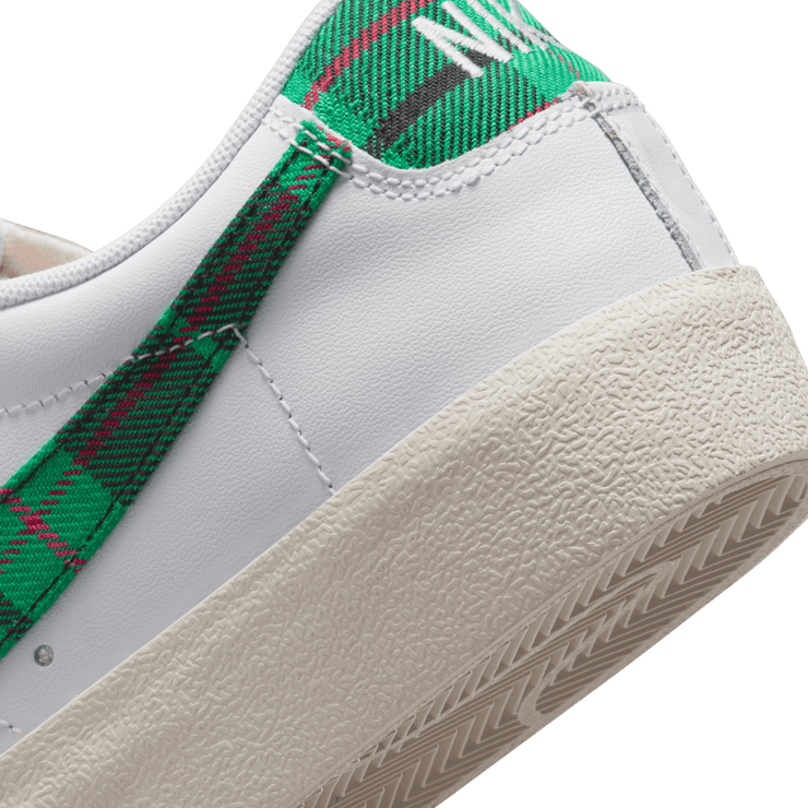 Nike Blazer Low Tartan Angle 5