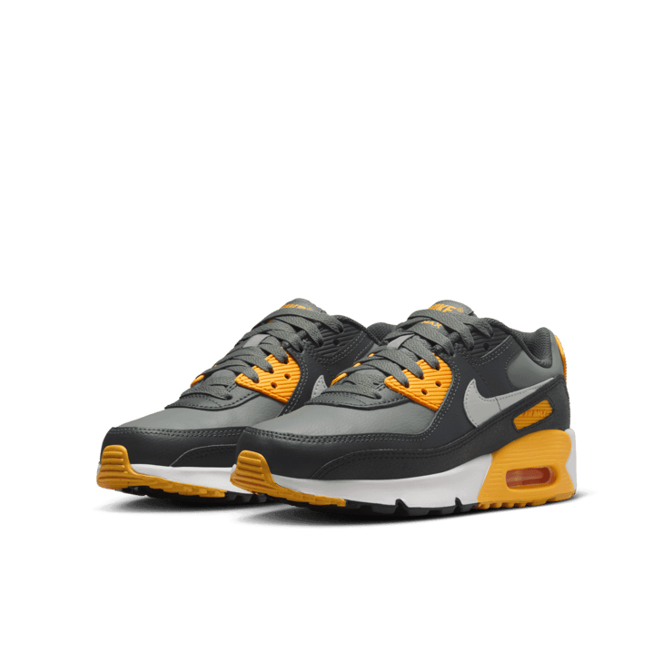 Nike Air Max 90 (GS) Angle 2