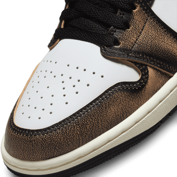 Air Jordan 1 Low SE Wear Away White Onyx Angle 4