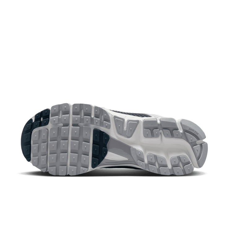 Nike Zoom Vomero 5 Angle 0