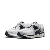 Nike Zoom Vomero 5 Angle 2