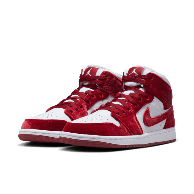 Air Jordan 1 Mid 'Red Velvet' (W) Angle 2