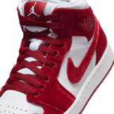 Air Jordan 1 Mid 'Red Velvet' (W) Angle 4