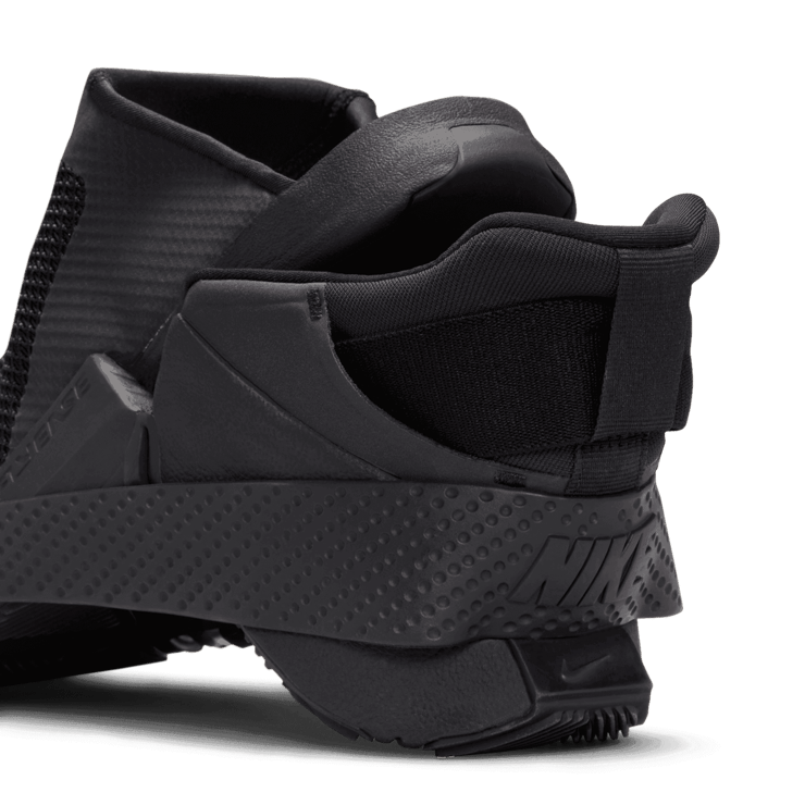 Nike GO FlyEase 'Triple Black' (W) Angle 7