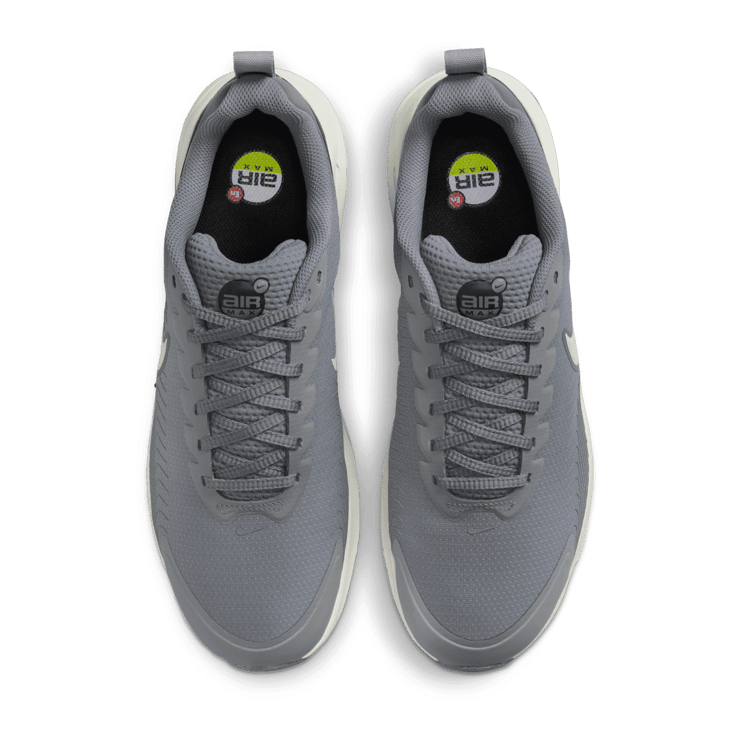 Nike Air Max Nuaxis Angle 1