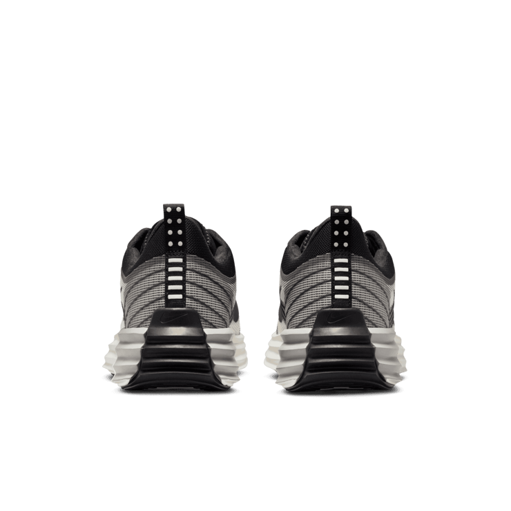 Nike Lunar Roam Angle 3