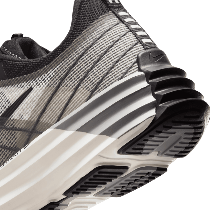 Nike Lunar Roam Angle 5