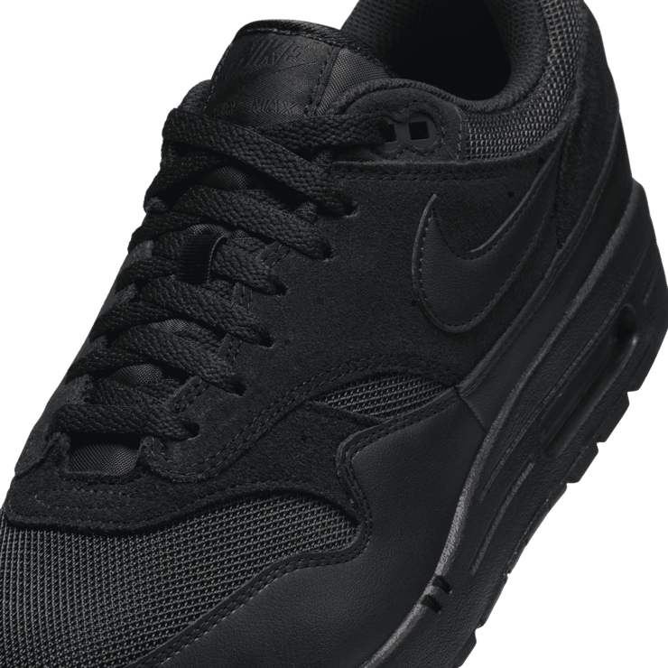 Nike Air Max 1 Essential Angle 4