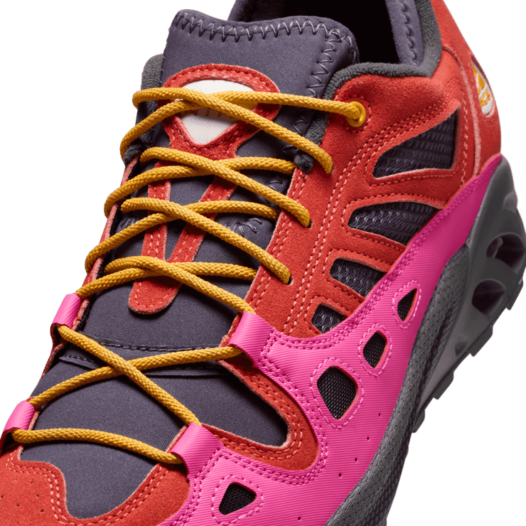 Nike ACG Air Exploraid Angle 4