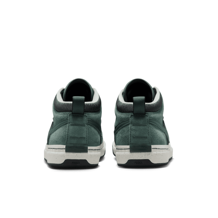 Nike SB React Leo Skate Angle 3