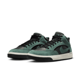 Nike SB React Leo Skate Angle 2