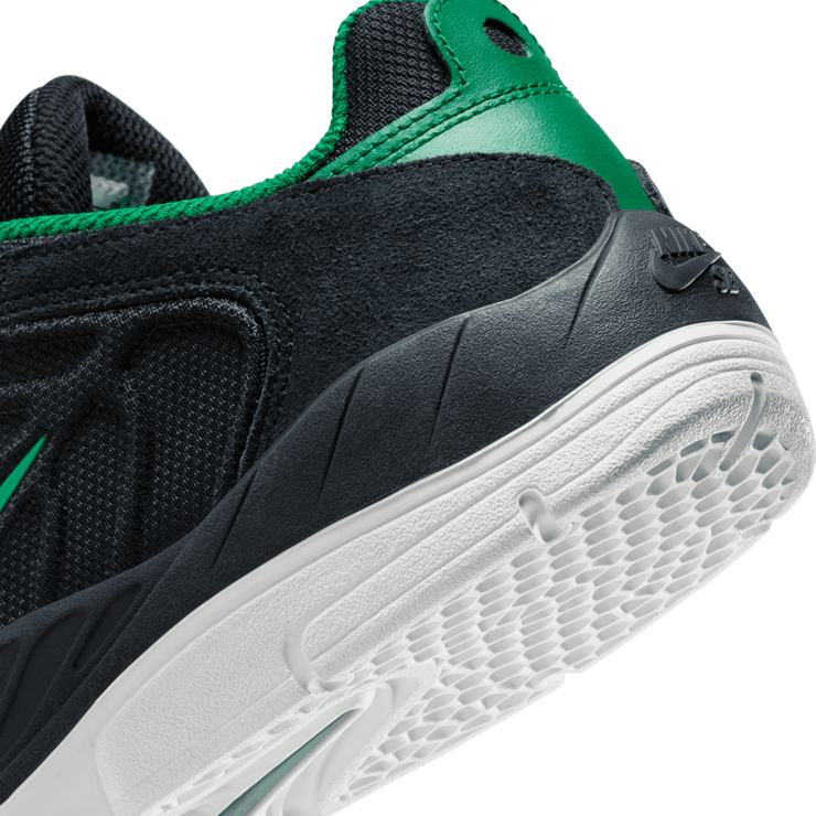 Nike SB Vertebrae Angle 5